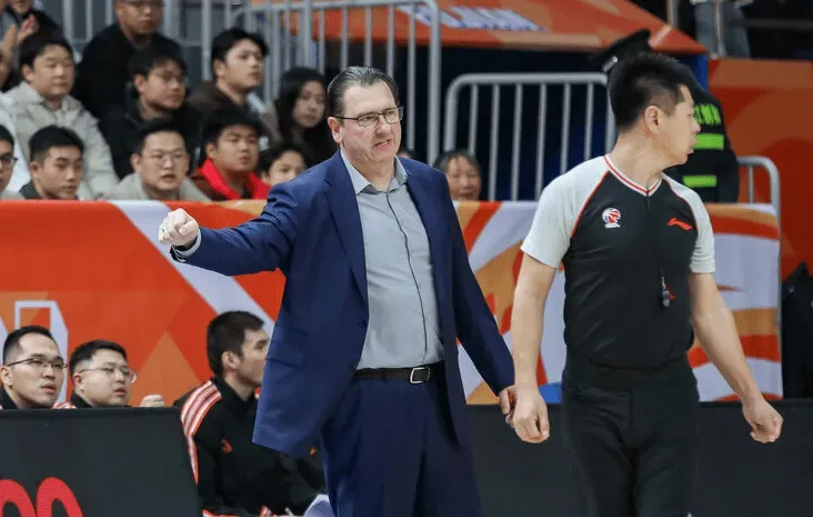 华体在线登录官网-凯撒：上半场我们一度追到10分以内，但确实是实力有差距